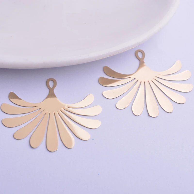 30 Stück AB5854 29*35mm Filigran-Anhänger in Roségoldfarbe, kreativ bunte cremefarbene Anhänger für DIY-Ohrringe – Detail 4