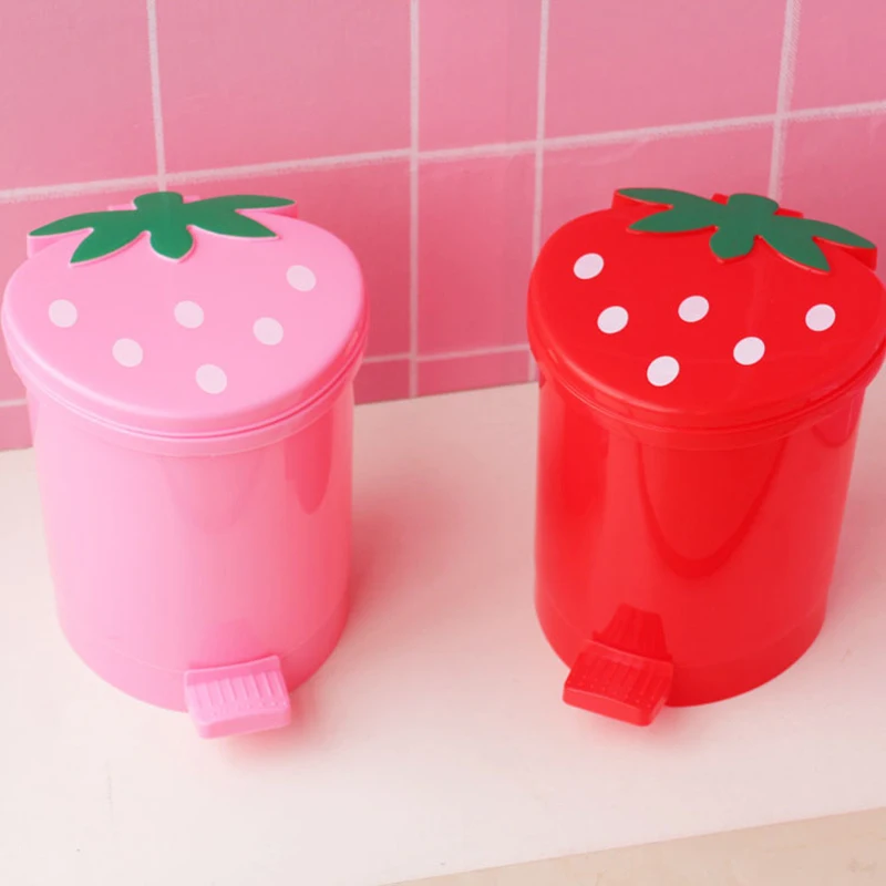 Cute Strawberry Shaped Garbage Desktop Trash Can with Lid Plastic Trash Basket for Home Bedroom Office Garbage Storage Box