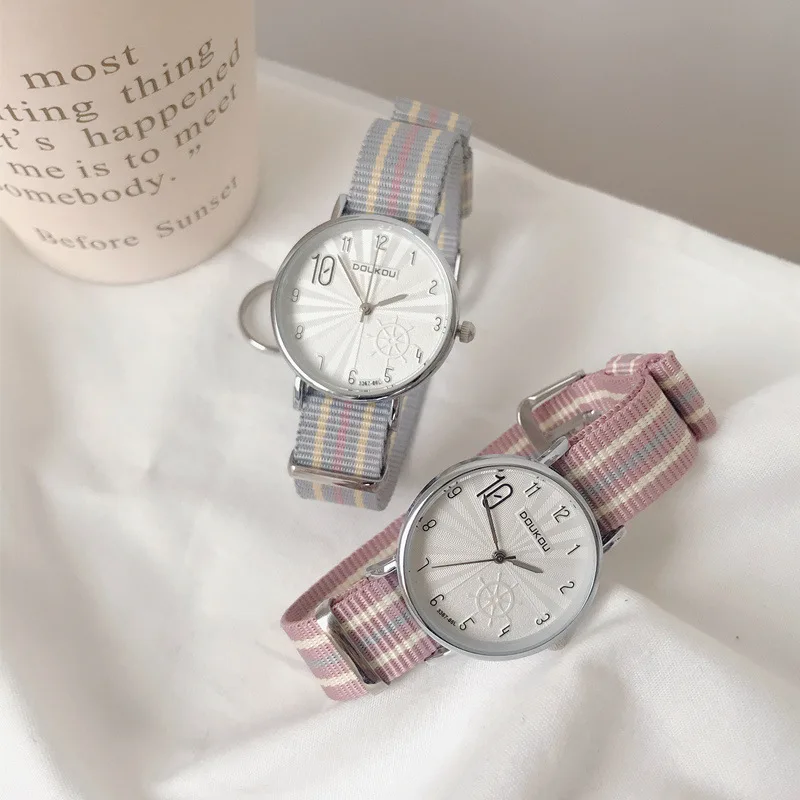 Vogue Stripe Women Watches Simple Number Gear Dial Design Ladies Quartz Wristwatches Casual Pink Nylon Strap Woman Watch Hours