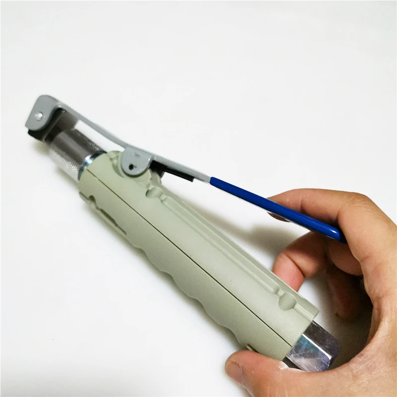 Hand-Held Pneumatic Sandblasting Tool Portable Rust Blasting Machine Accessories Blasting Nozzle Heads