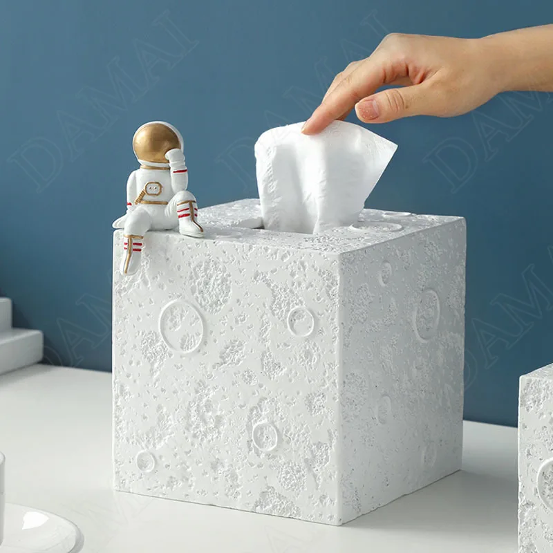 

European Resin Tissue Boxes Astronaut Decorative Napkins Storage Box Living Room Paper Towel Organizer Home Decoration Modern