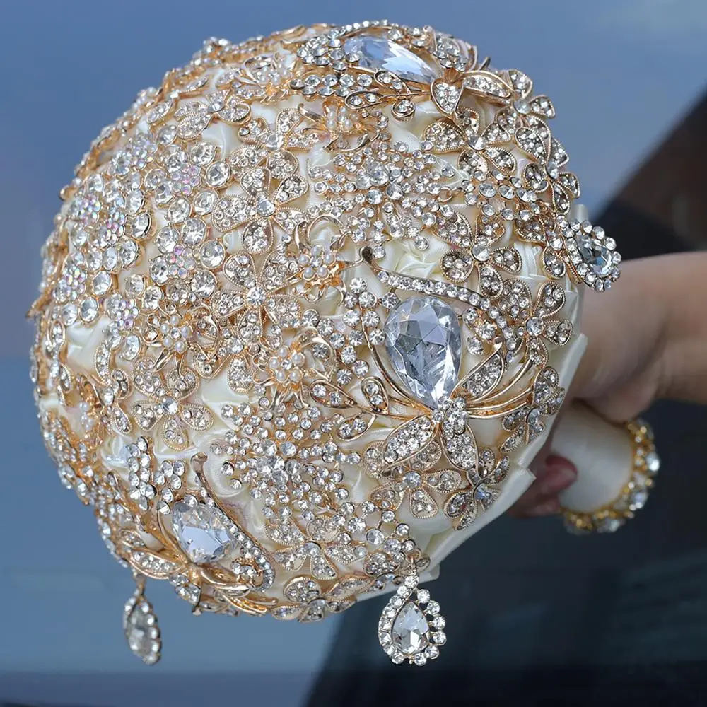 JaneVini-ramo de mano de boda con cuentas doradas de lujo, rosas artificiales de satén de cristal, flores de novia de marfil, accesorios de broche de boda