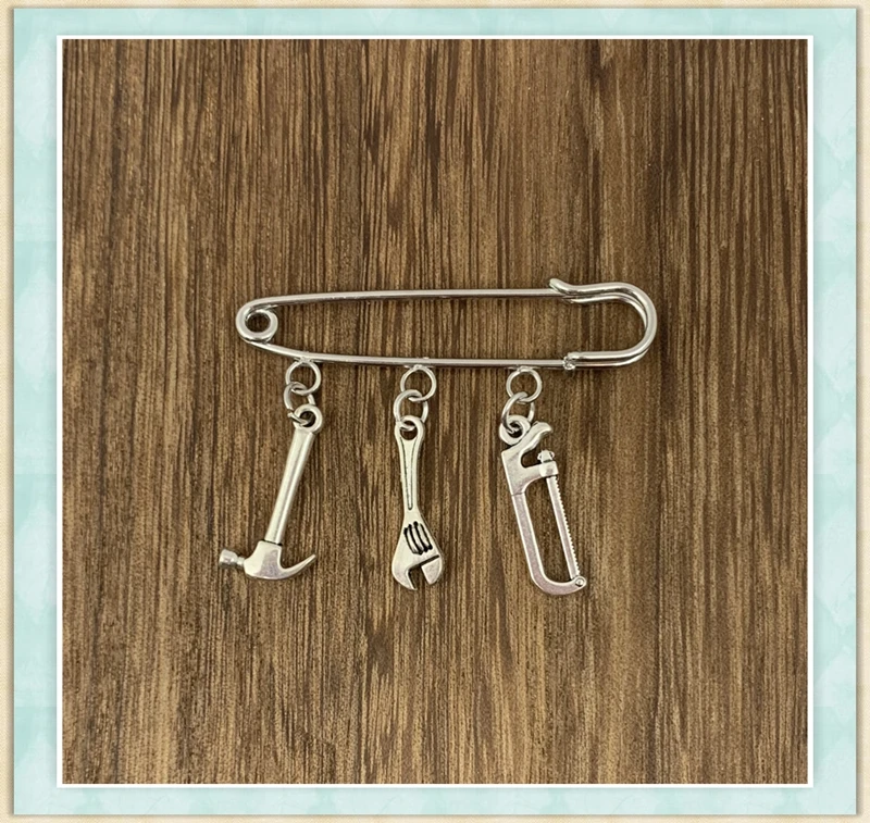 Новинка-2020-1-сплав-подвеска-аксессуары-для-инструментов-подарок-на-выпускной-инженера-памятный-подарок-джинсовая-брошь-на-воротник