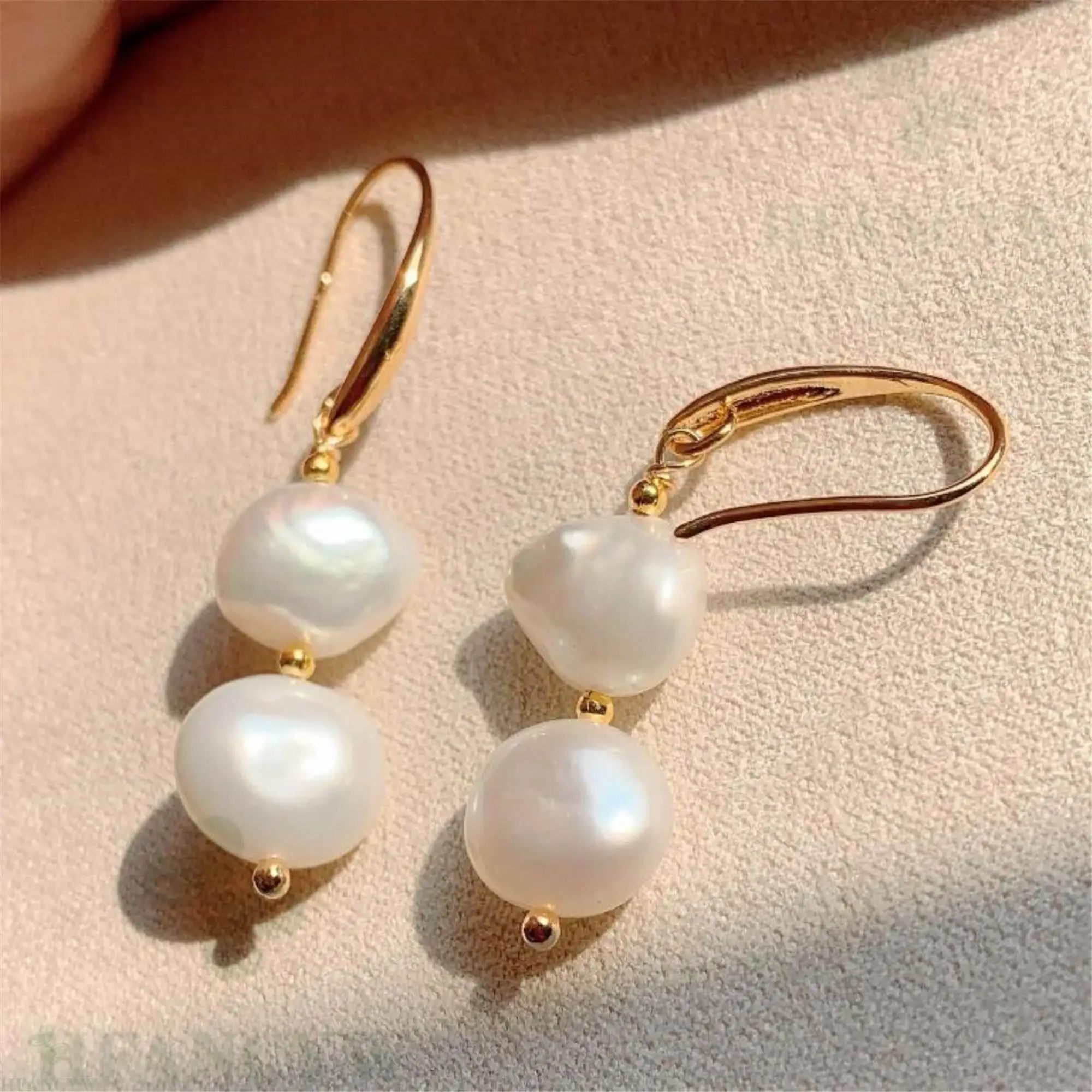 

White Baroque Pearl Earring 18k Hook Earbob Cultured Mesmerizing Fashion Accessories Irregular Women Dangle Aurora Natural