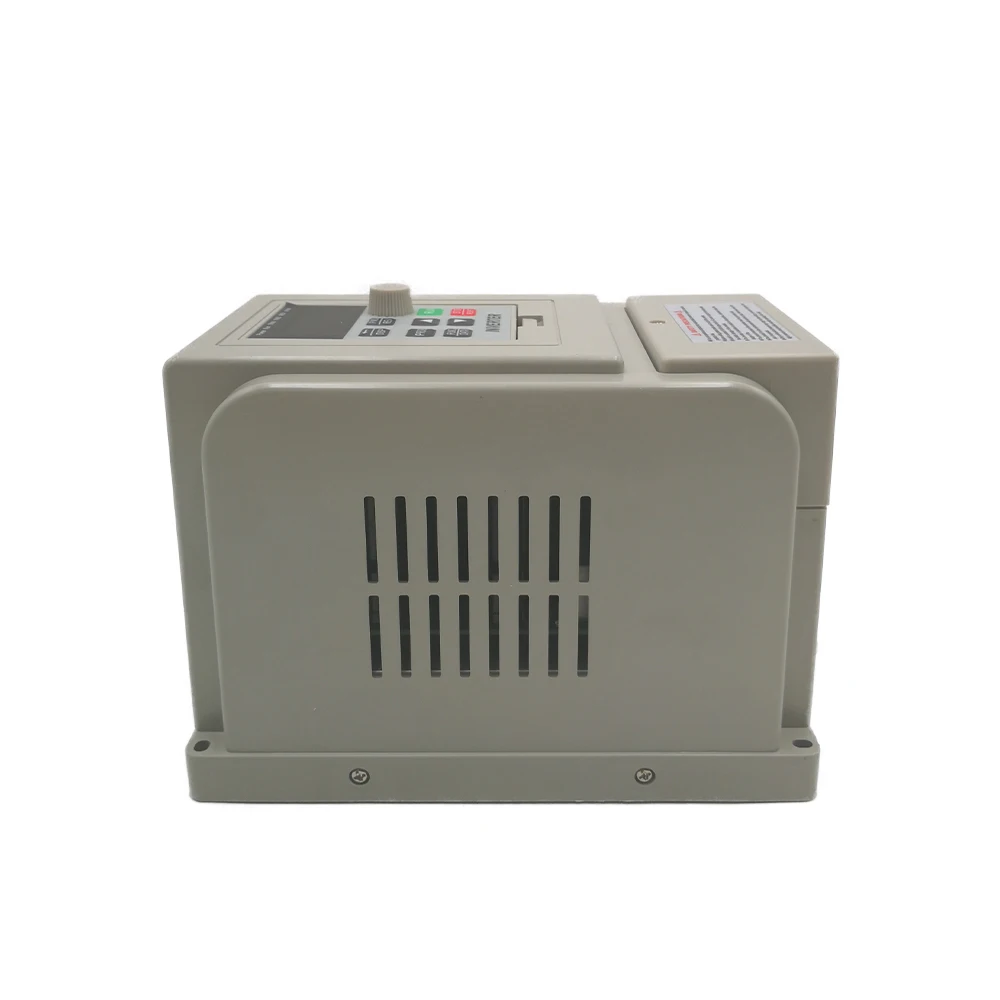 Frequency Converter VFD XSY-AT1 Inverter 1.5KW/2.2KW/4KW Single phase 220v Input and three-phase Output motor speed controller