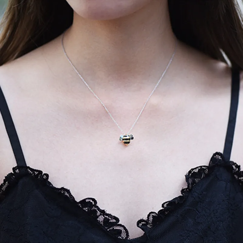925 Sterling Silver Jewelry Wholesale Korean Fashion Cute Bee Exquisite Creative Female Personality Pendant Necklaces   N274