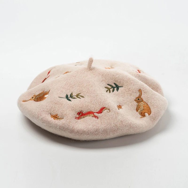 Autumn And Winter New Rabbit Squirrel Leaves Embroidered Wool Beret Artist Hat Wool Hat