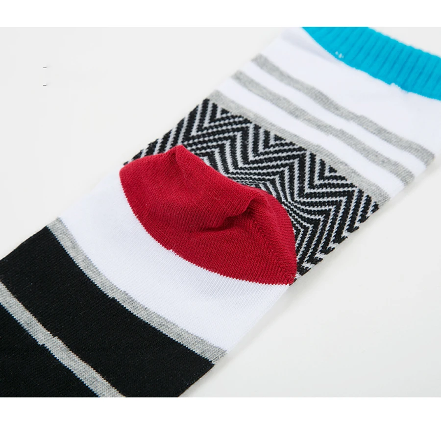 5 Pairs/Lot Men Colorful Stripe Socks Fashion Cotton Five Fingers Toe Mosaic Deodorant Business Europe Wild Funny Sock for Sport