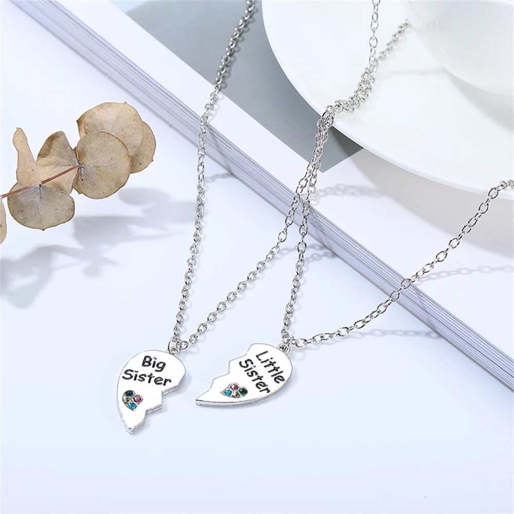 2 Pcs Trendy Big Sister Little Sister Pendant Necklace for Women Hollow Heart Puzzle Sis Friend Pendant Family Jewelry Gifts