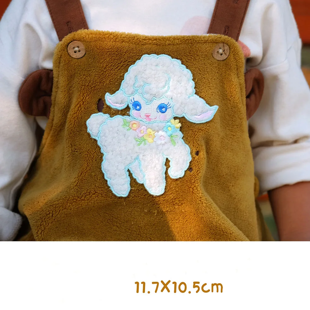 Cartoon Patch Cute Sheep Patches Iron On Embroidery Parches Bordados Para La Ropa Jackets Backpacks Paste Directly Applique Swe