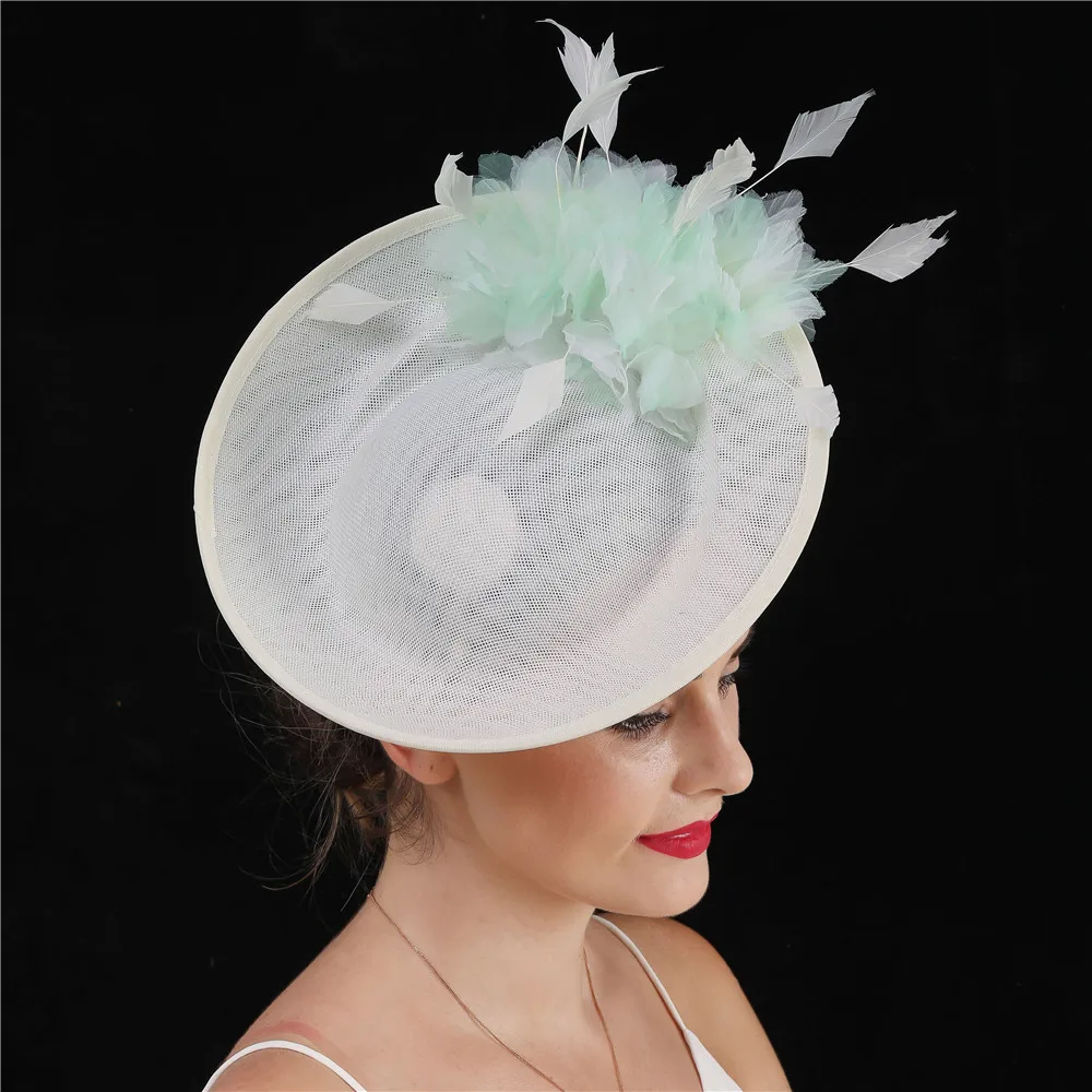 멋진 Sinamay Fascinators 우아한 여성 여성용 모자 꽃 베일 모자를 쓰고 있죠 패션 신부 결혼 모자 헤어핀