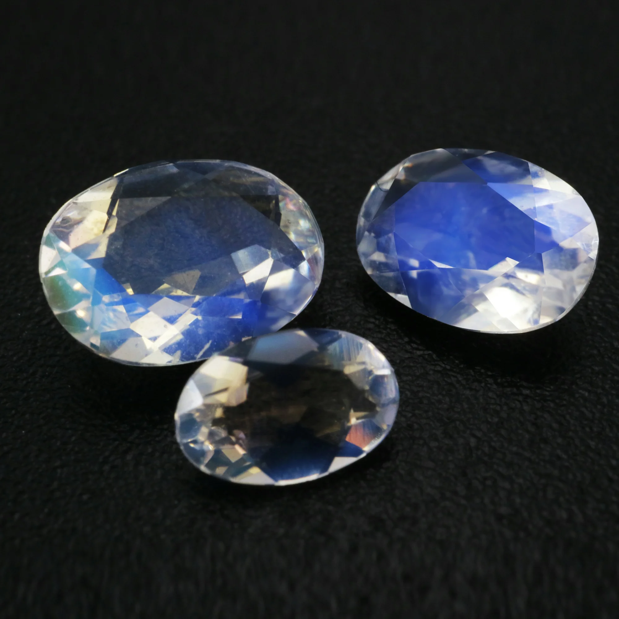 1Pcs Oval Blue Moonstone June Birthstone Faceted Cut AAA Grade Loose Gemstone Natural Semi Precious Stone DIY Jewelry 4120134