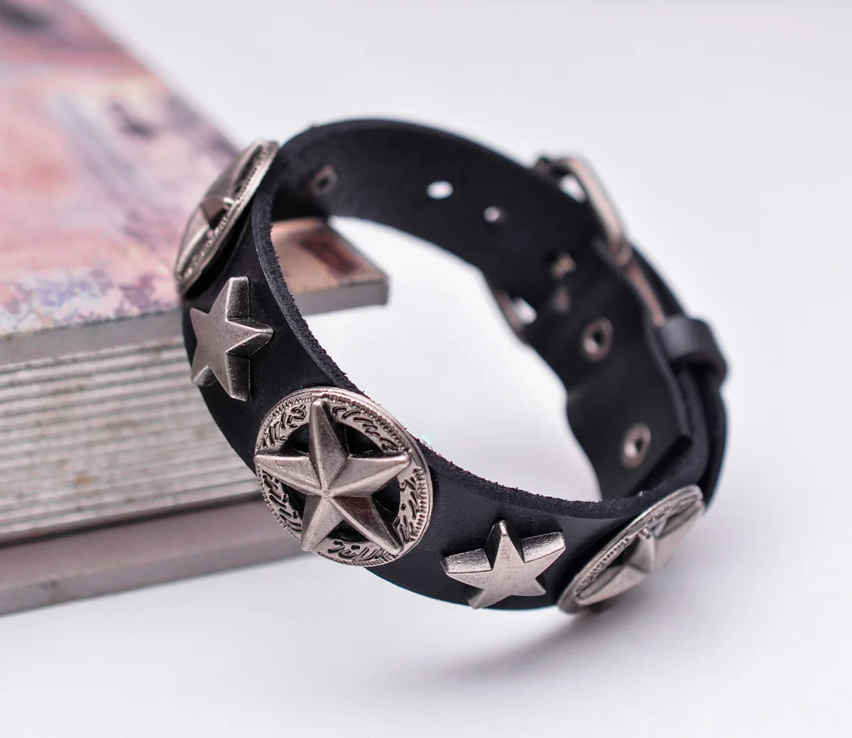 Biker Motocycle Western Antique Texas Star Concho Handmade Quality Veg Tan Leather Bracelet Wristband Cuff Bangle