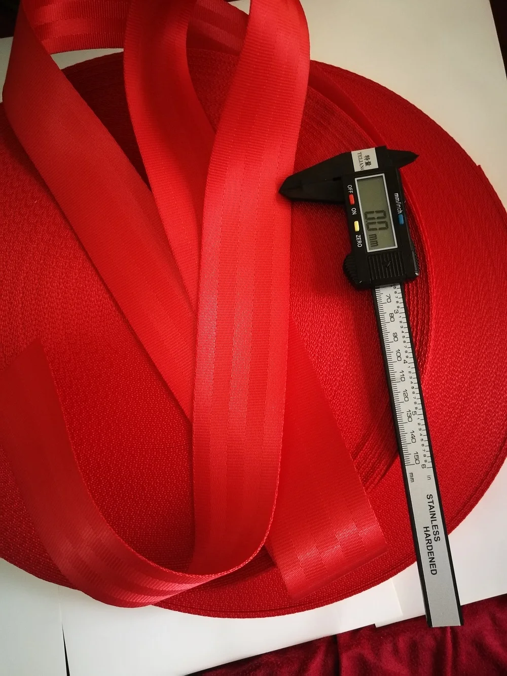 Rot (2) 3M-30M Auto-Sicherheitsgurtband Personalisierte Modifikation Sicherheitsgurtband-Zubehör – Detail 2