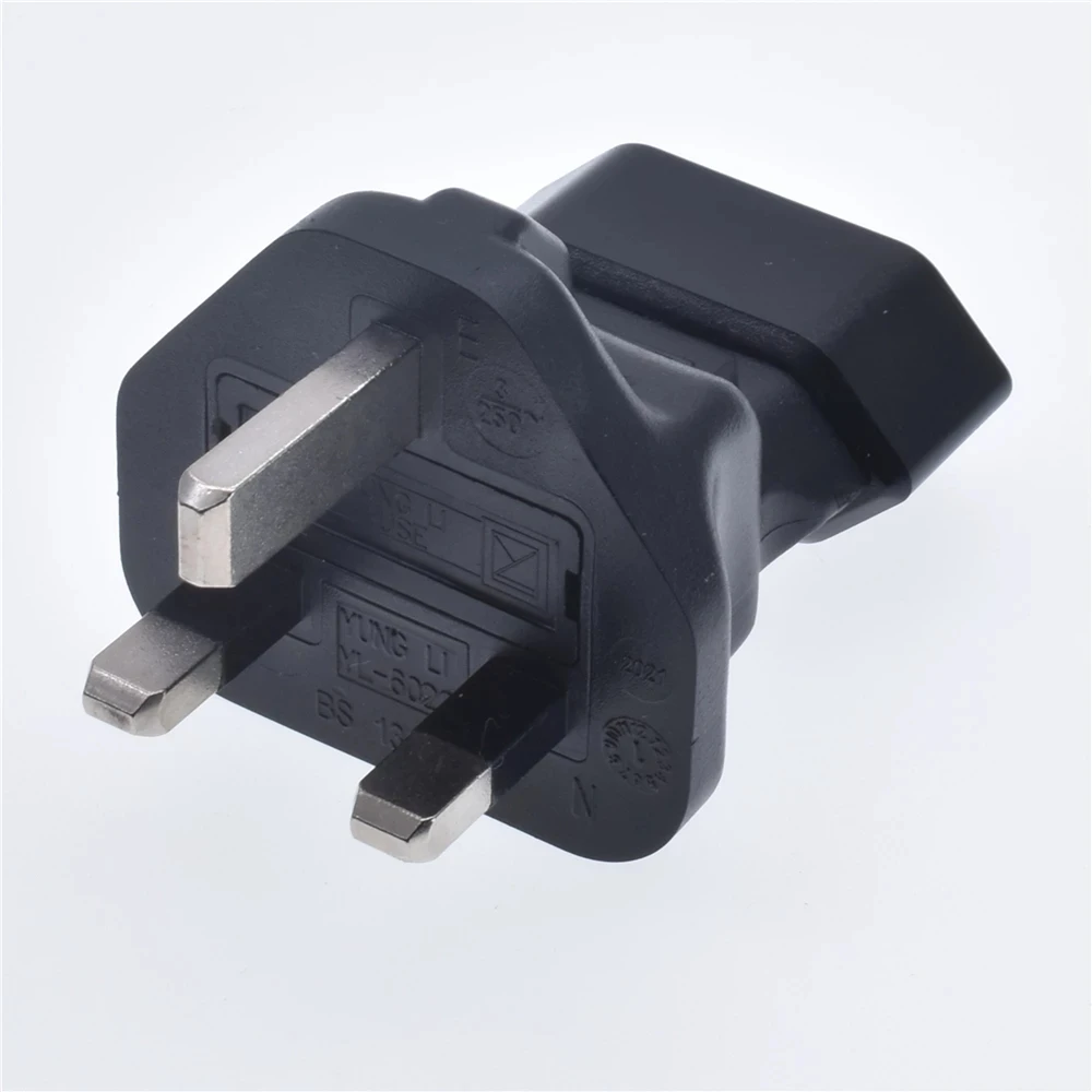 EU 2 Pin To UK 3 Pin Plug AC Universal Adapter Travel Converter British G Type Standard Input Plug 13A250V