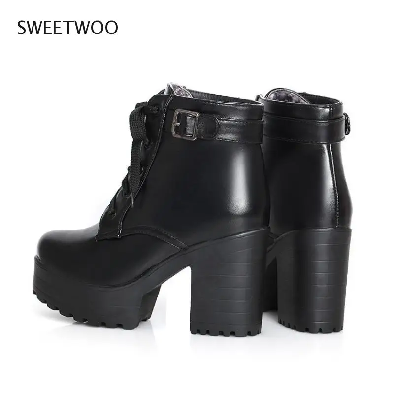 Vintage Buckle Thick Heel Short Boots Square Heel Women Platform Ankle Boots Fashion Pu Lace Up Short Boots Big Size