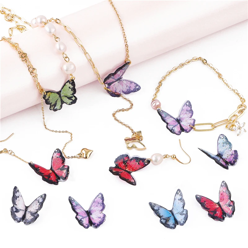 8 Color Resin Animal Butterfly Charms Beads for Jewelry Making Pendants Necklaces Cute Earrings DIY Handmade Accessories 2Pcs