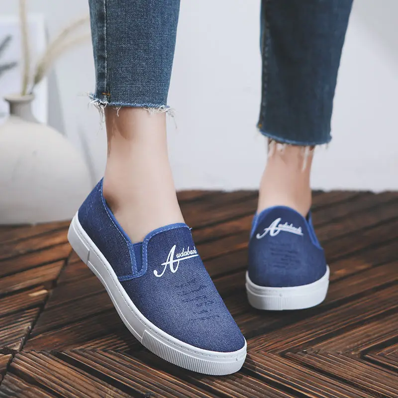 Cresfimix chaussures plates pour femmes women fashion denim flat platform shoes lady cool casual comfortable slip on shoes b862