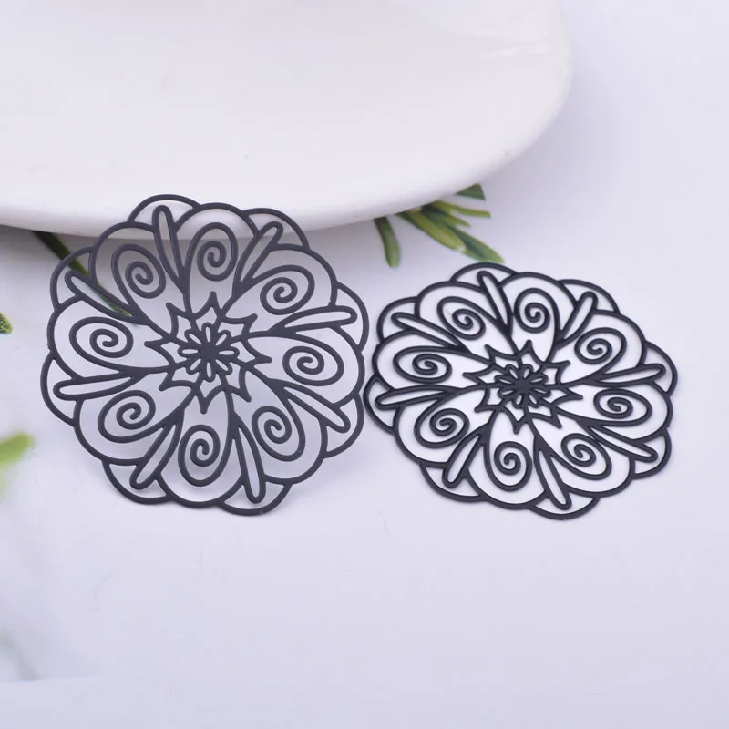 30 Stück AB6581 39mm Messing-Anhänger mit großem lila lackiertem Blumenmotiv in Silber- und Goldfarbe – Detail 4