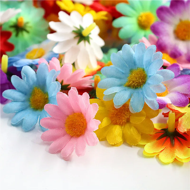 50/100pcs Mini Dasiy fiori artificiali testa decorazione di nozze per la decorazione domestica ghirlanda fai da te confezione regalo Scrapbooking