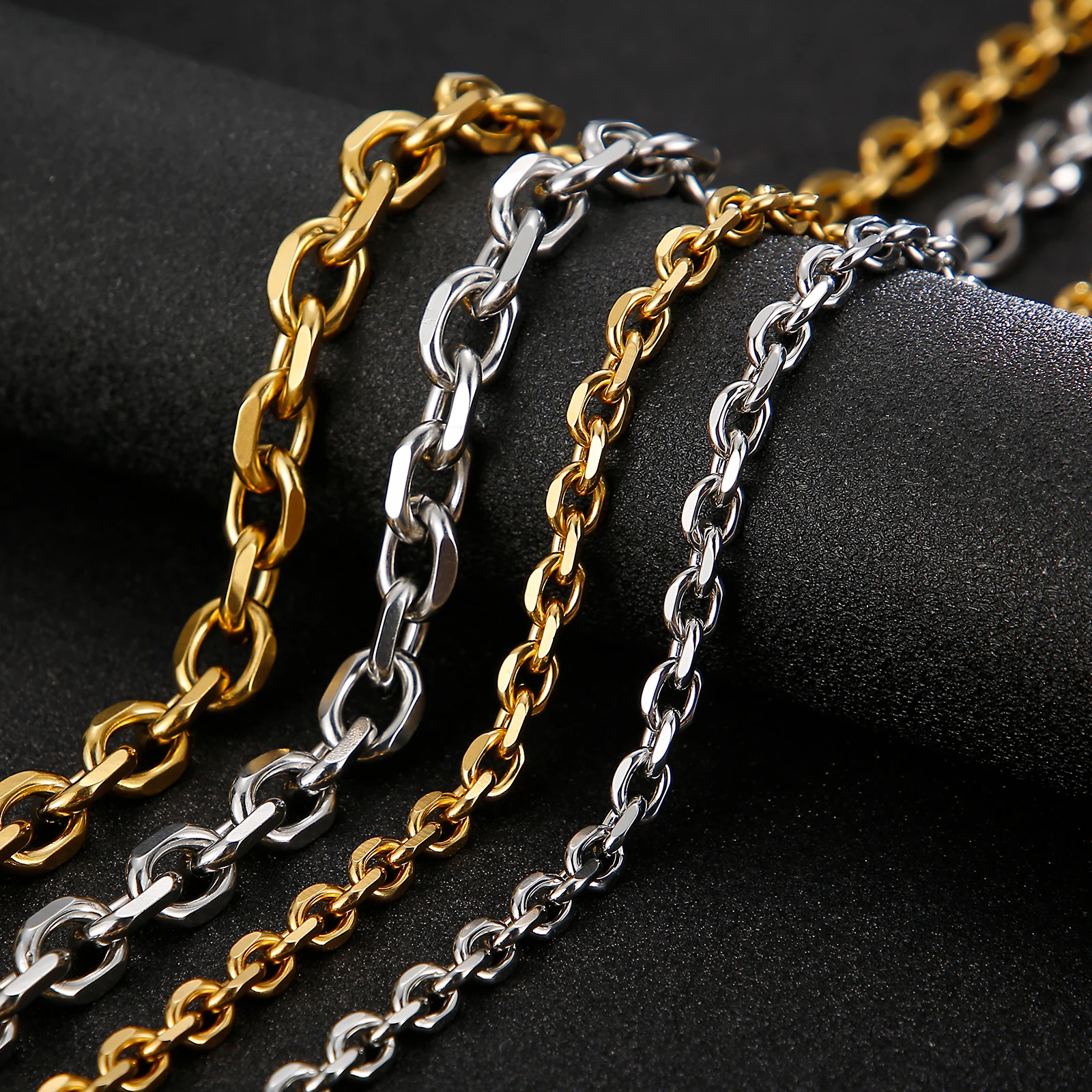 Mens Necklace Oval Chain Stainless Steel Silver Gold Color Rolo Link Chains Necklace for Men Cuban Necklace Jewelry