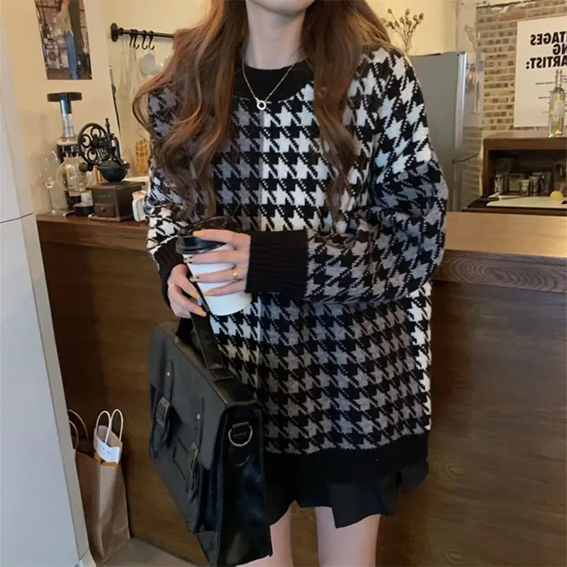 Korean Fashion Houndstooth Sweater Women 2021 New Oversized Sweaters Tops For Girls Retro Lazy Pullover Long Sleeve Top Casual