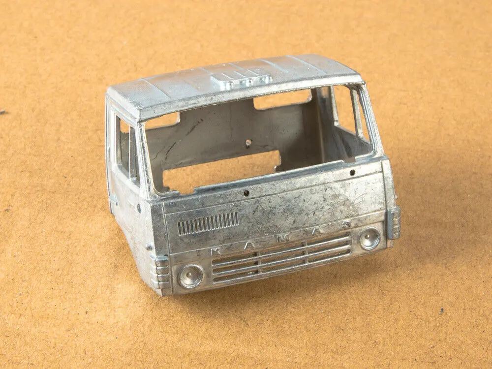 NEW AVD Models 1:43 KAMAZ 5320 Truck Unassembled Diecast Model Kit 1410AVD USSR Truck For Collection