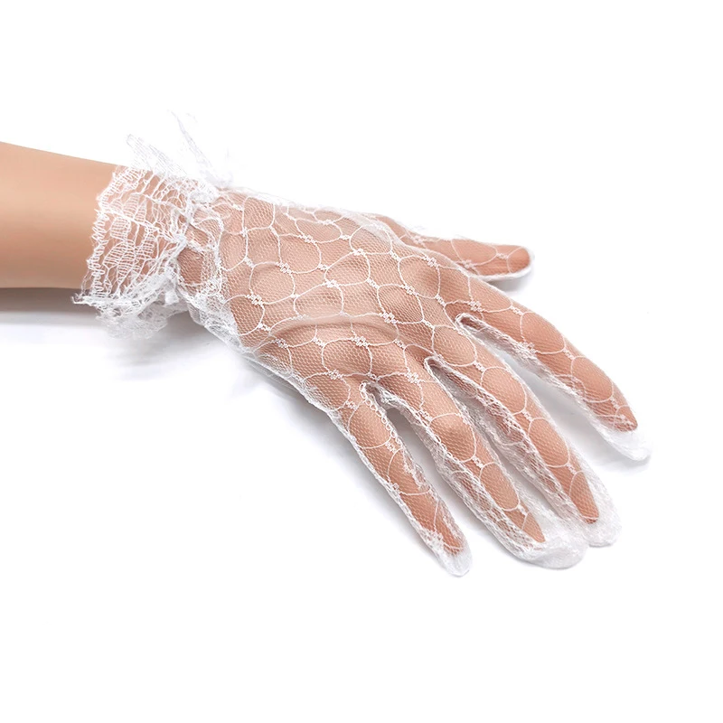 New Elegant Style Lace Hollow-Out Gloves Women Black Red White Short Lace Bridal Gloves Wedding Party Accessories Gloves