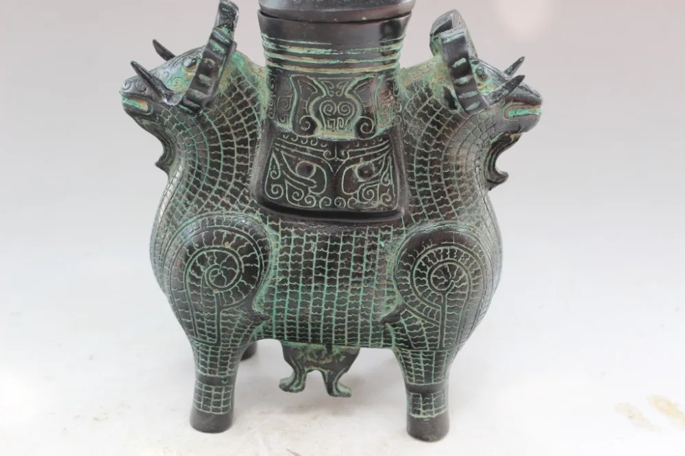 China's Old Bronze Ware Double Goat Cup Three Foot Cup