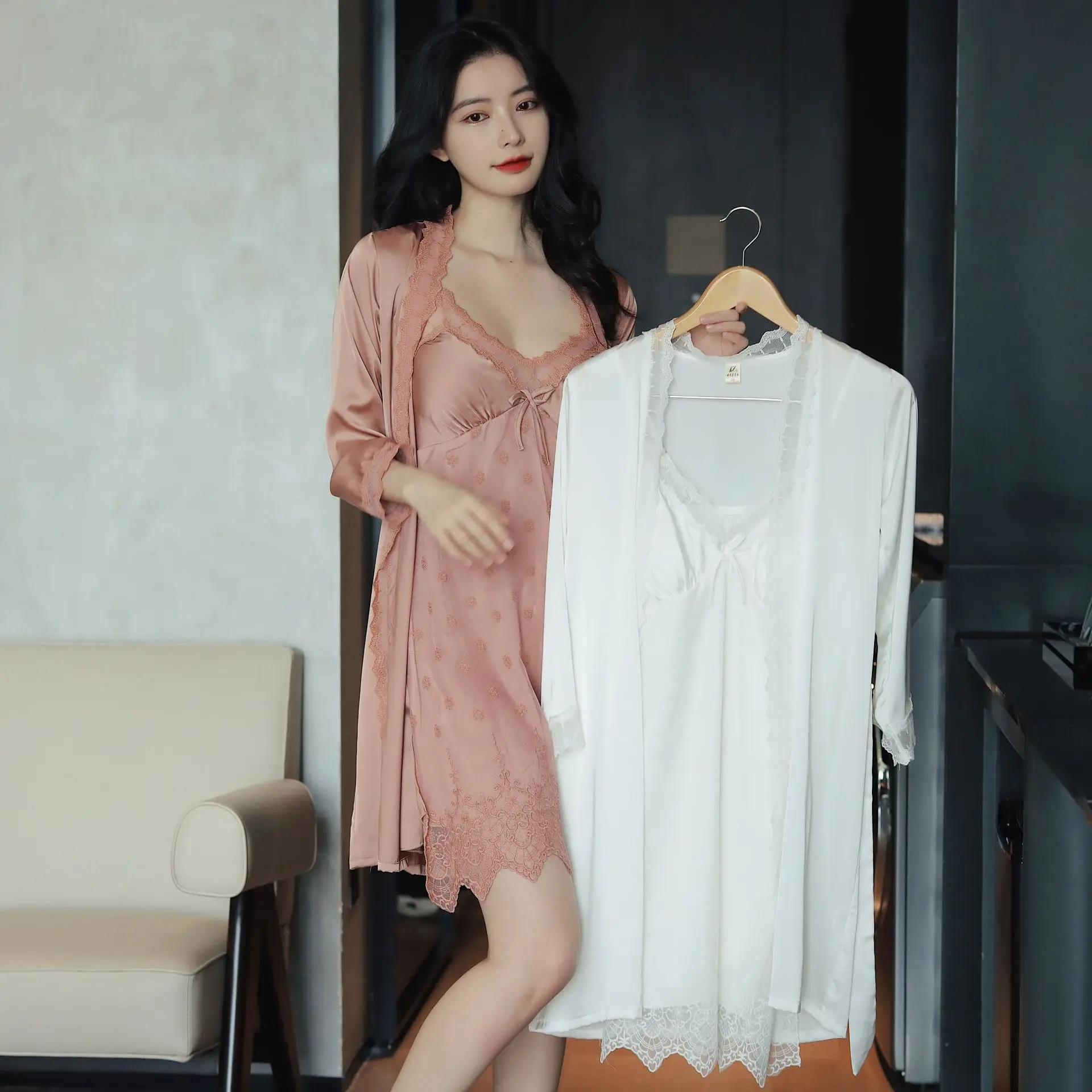 แขนยาว Sexy Lace Nightgown บ้านเสื้อผ้า2021ฤดูร้อนใหม่ซาตินกิโมโน Robe ผู้หญิงลำลองเสื้อคลุมอาบน้ำชุด Intimate ชุดชั้นใน