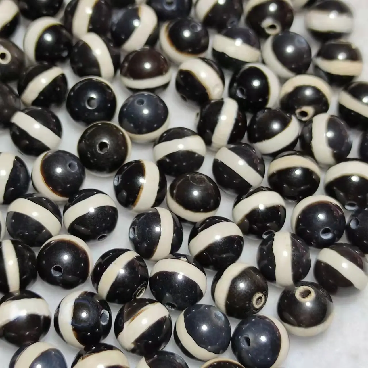 100Pcs/Lot Tibetan Buddhist First-line Pharmacist Totem Black/White 8mm Round Agate Dzi Beads Men's&Women's Jewelry Making