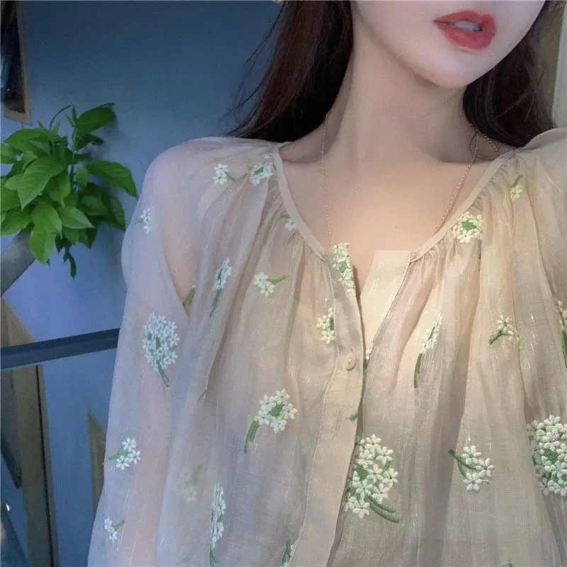 Blouses Women O-Neck Embroidery Apricot Chiffon Fashion Casual Temperament Puff Sleeve College Floral Classy Summer Ins Straight