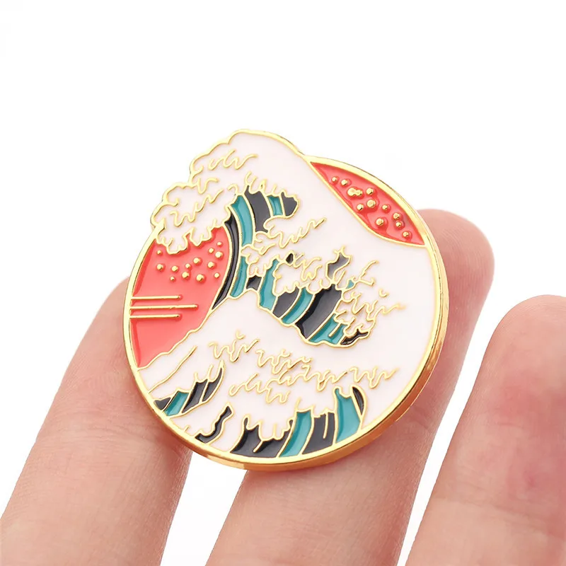 The Great Wave Brooch On The Collar Round Enamel Pin Brooch For Women Men Jewelry the coast of Kanagawa pin Hokusai painting art