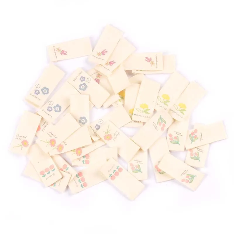 50Pcs Flower Printed Washable Brige Labels For Sewing Accessories Care Bags Clothes Tag Handmade Crafts Supplies 1.6x3.8cm c2887