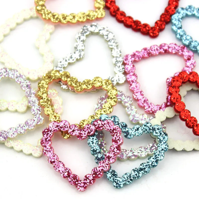 50 pz 3*3.5cm Glitter polvere cuore Hollow feltro imbottito Appliques per fai da te artigianato per bambini tornante Decor accessori copricapo