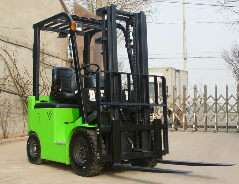 Hydraulic Electric Forklift Four Wheels 1.5Ton Large Capacity Stacker Trucks