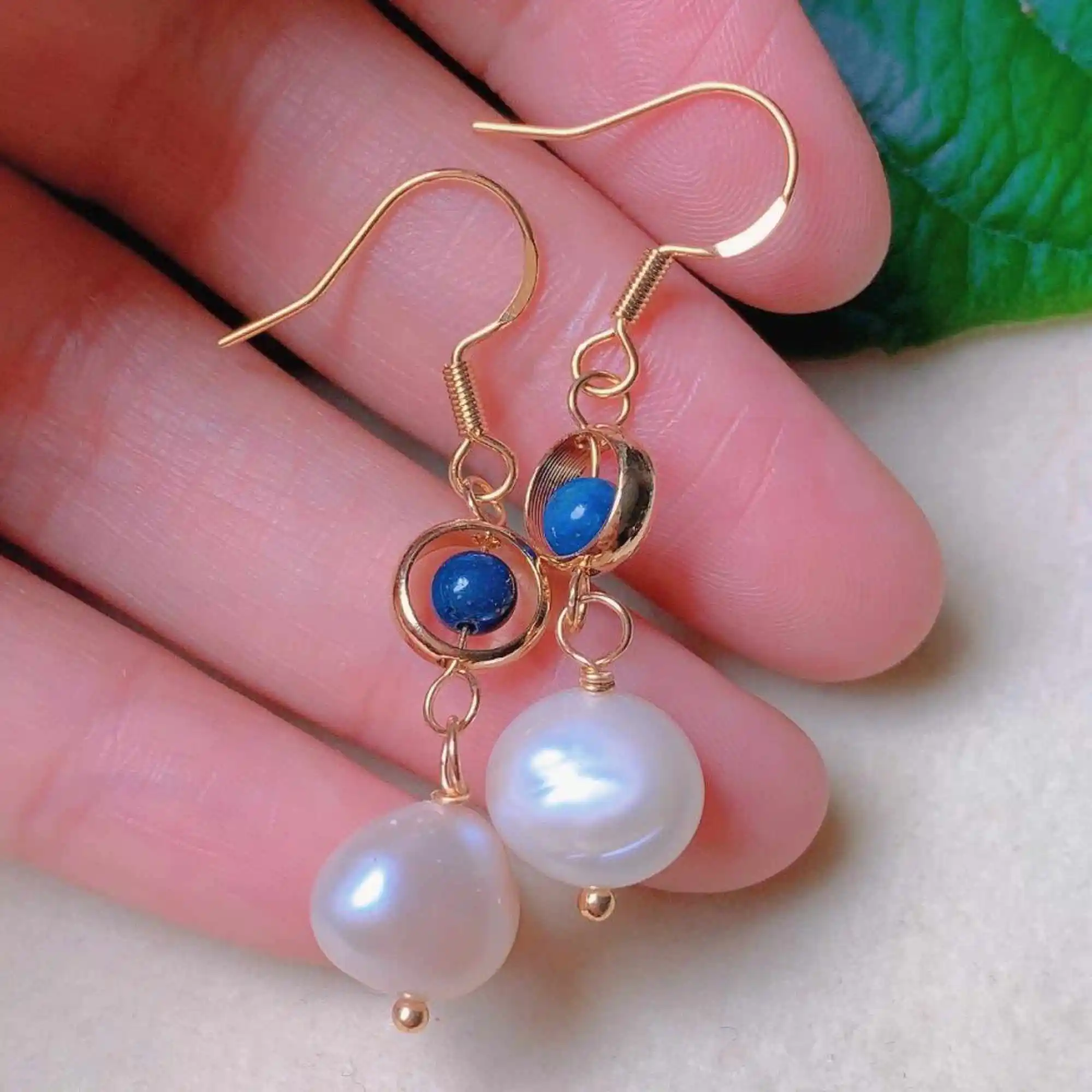 

Natural white Pearl Lapis Lazuli beads eardrop 18k gold Earrings Ear stud Jewelry Beautiful