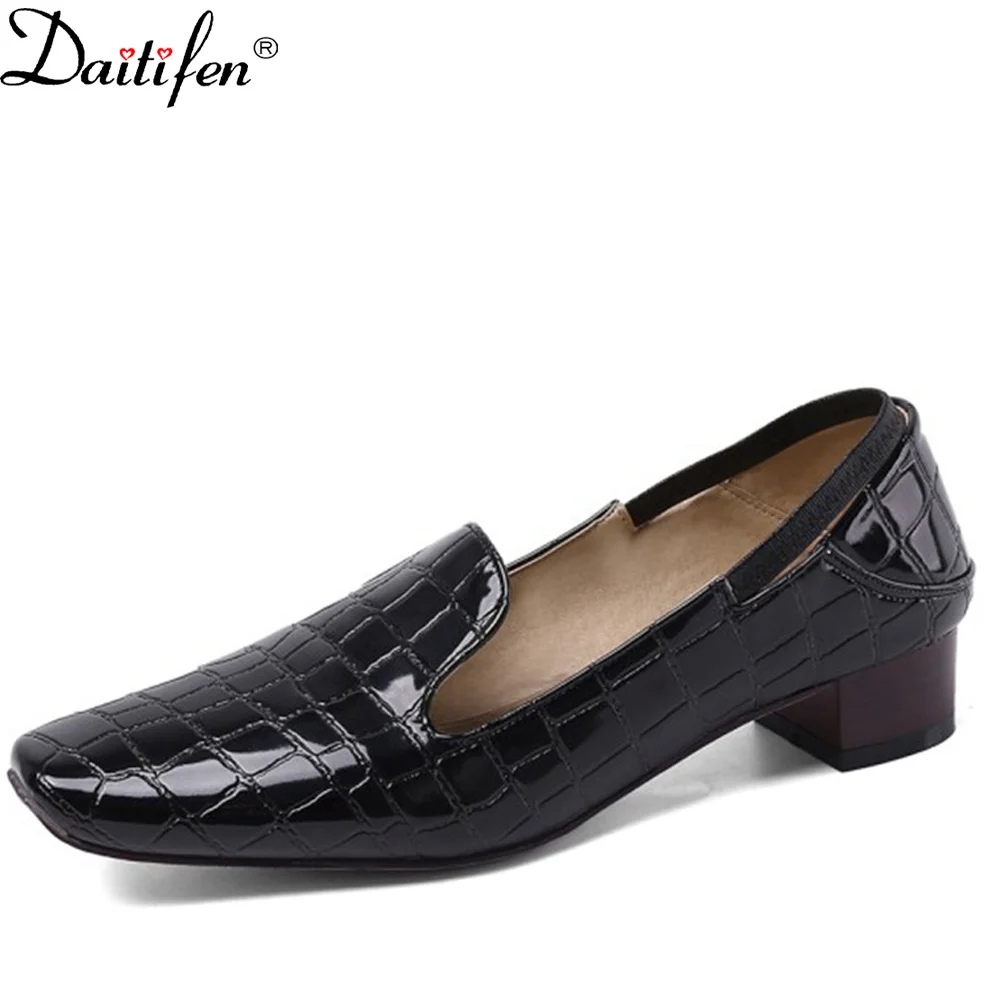 

Daitifen Concise Women Loafer Shoes Crocodile Printing Low Heel Female Pumps Deep Retro Square Toe Office Ladies Shoes Fashion