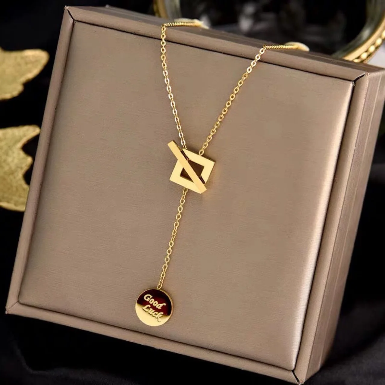 

316L Stainless Steel New Fashion Fine Jewelry Geometric Square Round Carving Love Chain Choker Necklaces & Pendants For Women