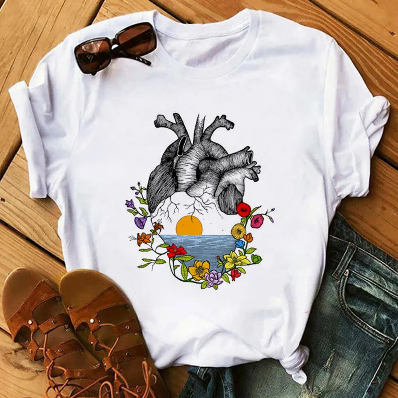 Flower Bee Lady Cartoon Mujer Camisetas White Tops T Shirts Summer Aesthetics Graphic Short Sleeve Polyester T Shirts Female