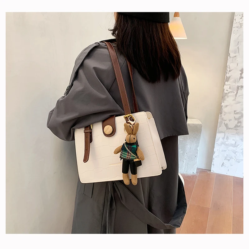 Women's Bag Shoulder Female Shopper Cheap Waterproof Purses Wallet And Makeup Handbag Large Women's Shoulder Bags 2021