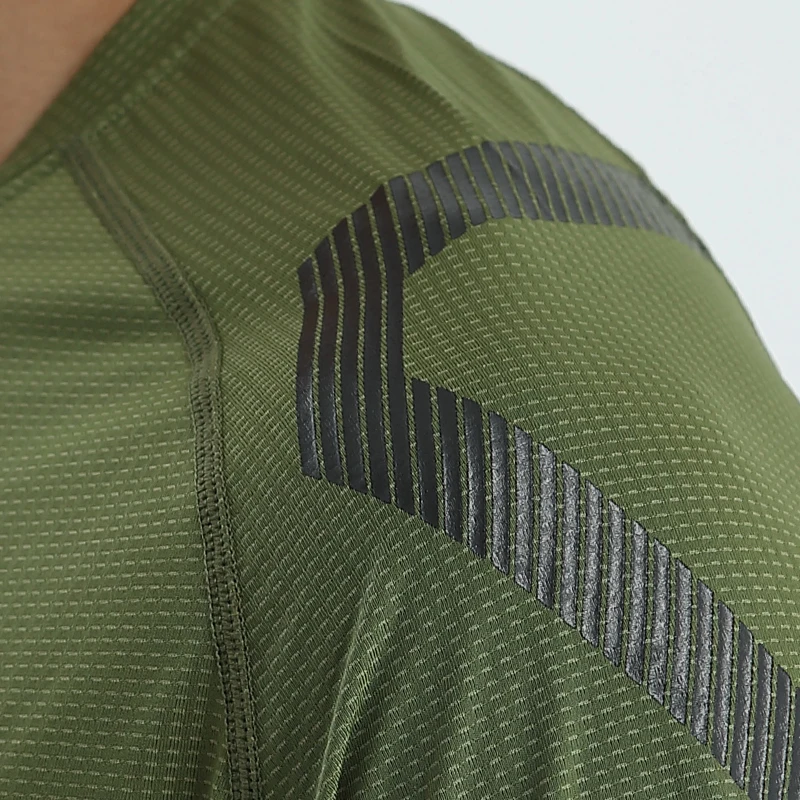 Men Gym T Shirts Prints Fitness Sport Short Sleeve Quick Dry Elasticity Joggers Sportwear Tshirt Male Training Running Tees