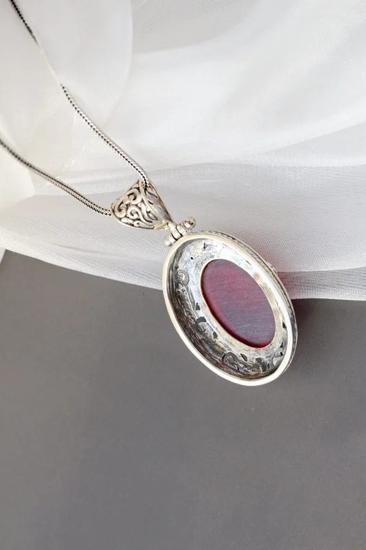 real s925 sterling silver inlaid red corundum Thai silver pendant lady