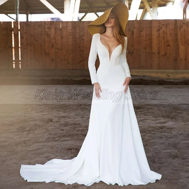 Robe de mariée simple à manches longues et col en V profond, sur mesure, train de balayage, ligne A, maillot, dos nu, robe de patients, mode