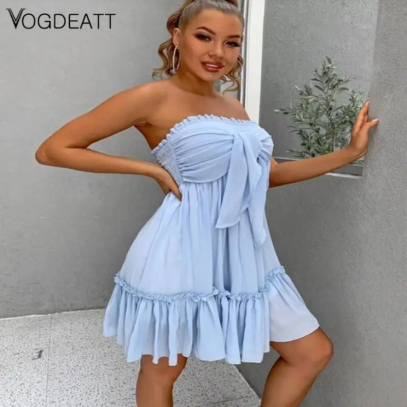 女性のためのレースアップミニドレス,裸の肩,ファッショナブルなノースリーブの衣服,プリーツ裾,ストラップ付き,日常着