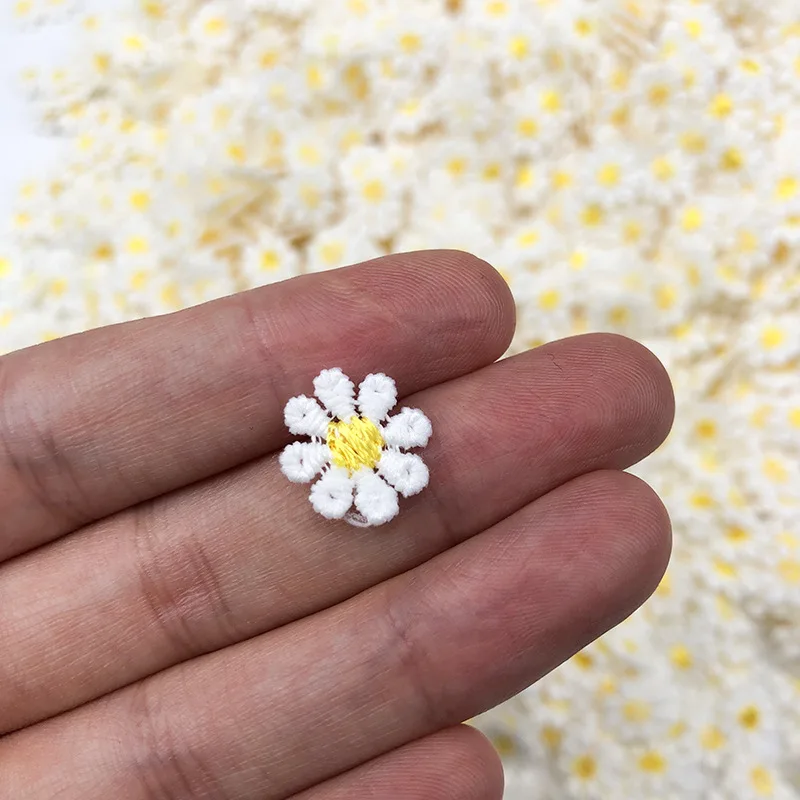 50個刺繍水溶性レースdiy手作り黄色太陽の花のレース衣服アクセサリーテーラー用品スカート装飾