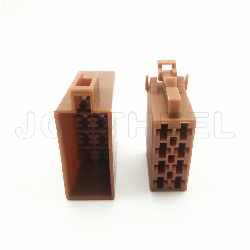 1/5/10/30 sets TE tyco 8 pin 3.5mm male female brown unsealed middle slot auto ISO Radio horn CD plug connector for Toyota Lexus