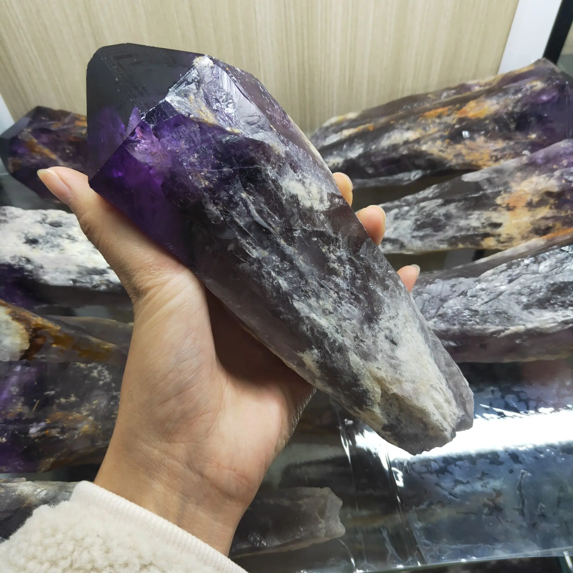 Natural Amethyst Purple backbone Crystal Tower Magic wand Crystal Point Reiky Gemstone Natural mineral Home decoration