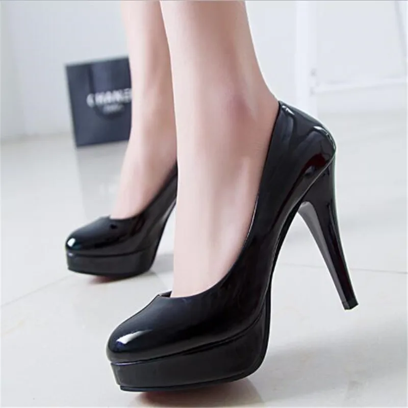 

Fashion Mature Women Pumps Classic Patent Leather High Heels Shoes Nude Sharp Head Paltform Wedding Women Dress Shoes Plus 34-42