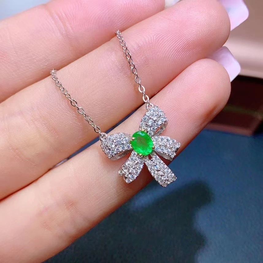 KJJEAXCMY fine jewelry 925 Sterling Silver inlaid natural emerald Women's exquisite popular ol style bow gem pendant necklace su